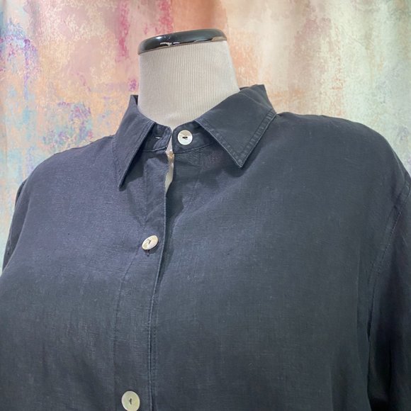 πSarah Spencer Basic Piece Black Linen Blouse - Picture 11 of 15